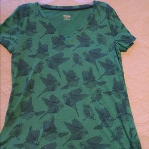 Graphic birds T-shirt. Worn once